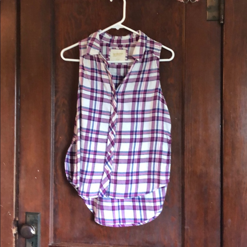 Size small tank top